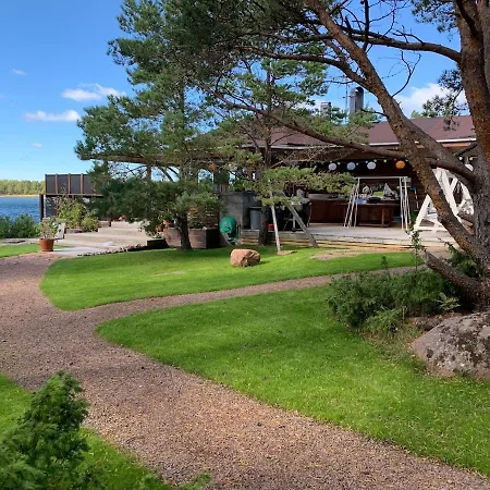 Escape To A Seaside Paradise Your Cozy Hideaway * Eckero