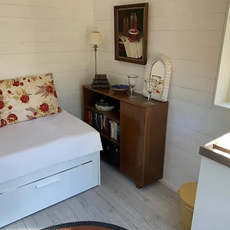 Escape To A Seaside Paradise Your Cozy Hideaway *