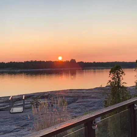 Luxury Seaside Hideaway, Sauna And Sunset Views 别墅 *