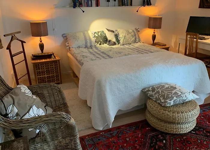 Escape To A Seaside Paradise Your Cozy Hideaway Вилла Экерё