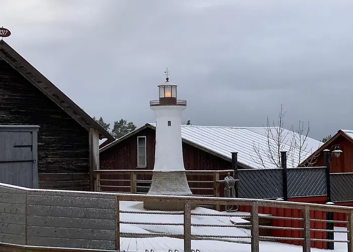 Escape To A Seaside Paradise Your Cozy Hideaway Βίλα