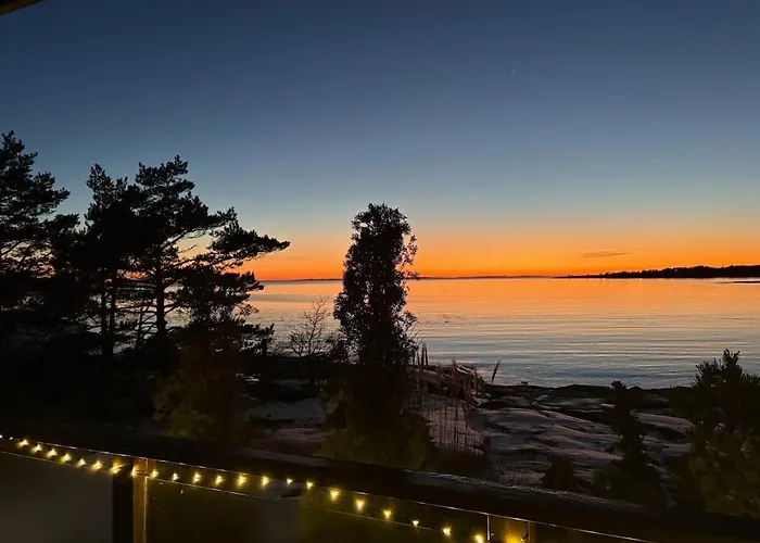 Escape To A Seaside Paradise Your Cozy Hideaway *