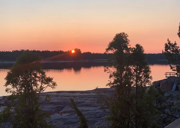 Escape To A Seaside Paradise Your Cozy Hideaway 埃克勒