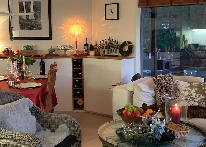 Escape To A Seaside Paradise Your Cozy Hideaway Экерё