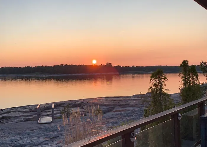 Escape To A Seaside Paradise Your Cozy Hideaway Βίλα *